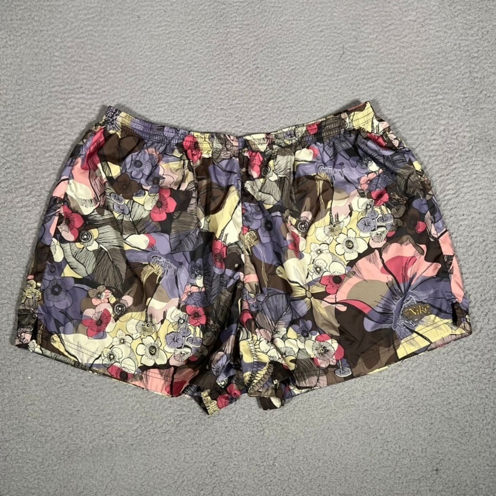Nike Shorts Womens 2X Floral Sportswear Mesh Lined Pull On Elastic‎ Waist Logo